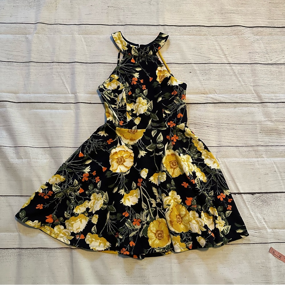B. Darlin black yellow floral 7/8 mock neck dress
